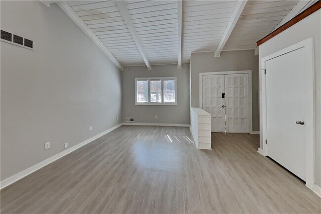 Foto del edificio - 3263 Holly Mill Run