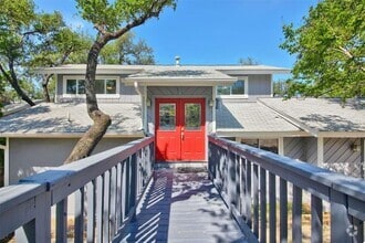 Building Photo - 11510 Oak Knoll Dr