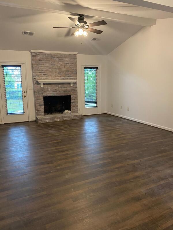 Photo - 201 Belcross Dr House