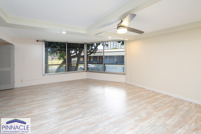 Building Photo - 2600 Pualani Way