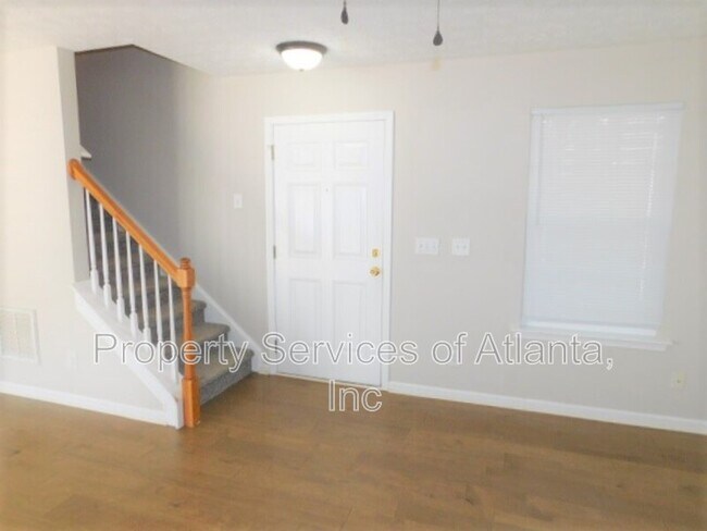 Foto del edificio - 153 Windcroft Ln NW