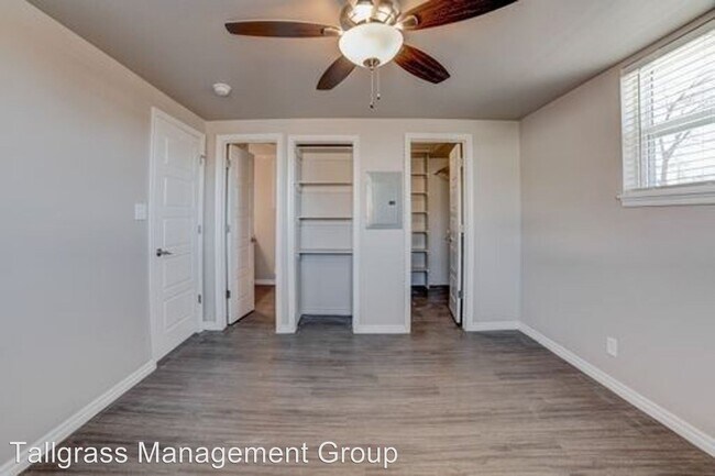Foto del edificio - 2420 E 8th St