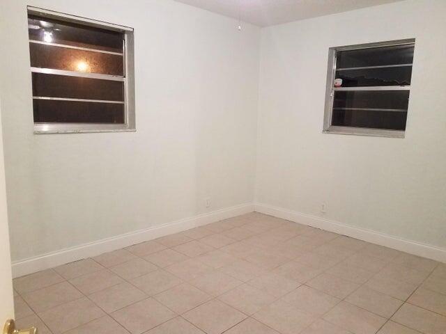 Foto del edificio - 2843 Duke Ln