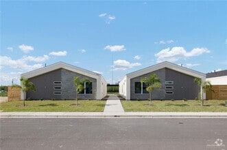 Building Photo - 2609 Mockingbird Rd