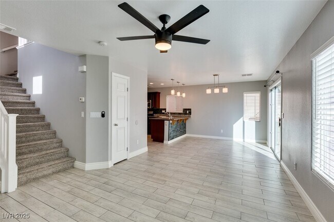 Foto del edificio - 5660 N Balsam St