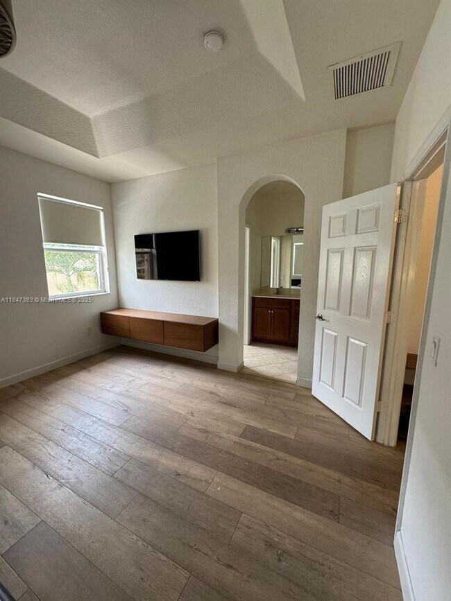 Foto del edificio - 8795 NW 112th Path