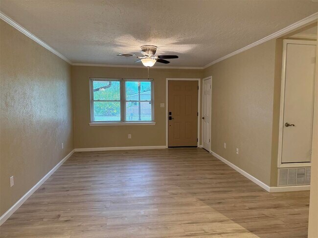 Foto del edificio - 4702 SE Drexel Dr