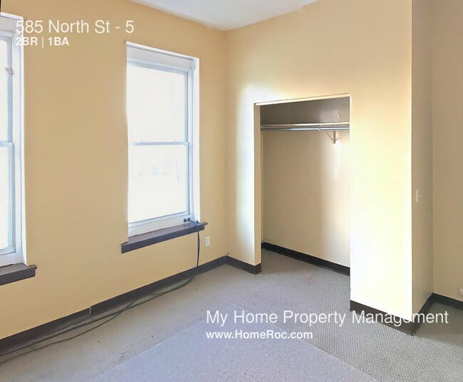 Building Photo - 585 North St