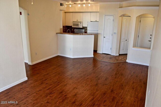 Foto del edificio - 1701 E Colter St