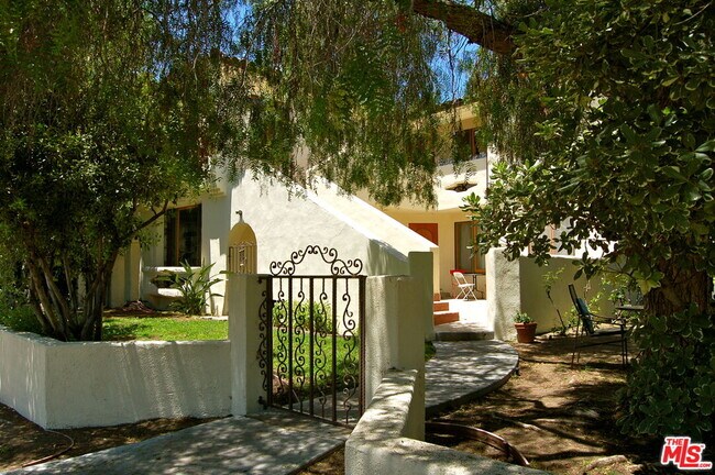 Foto del edificio - 1203 Hi Point St