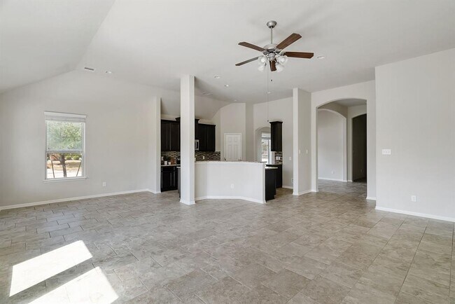 Building Photo - 18543 Gardens End Ln