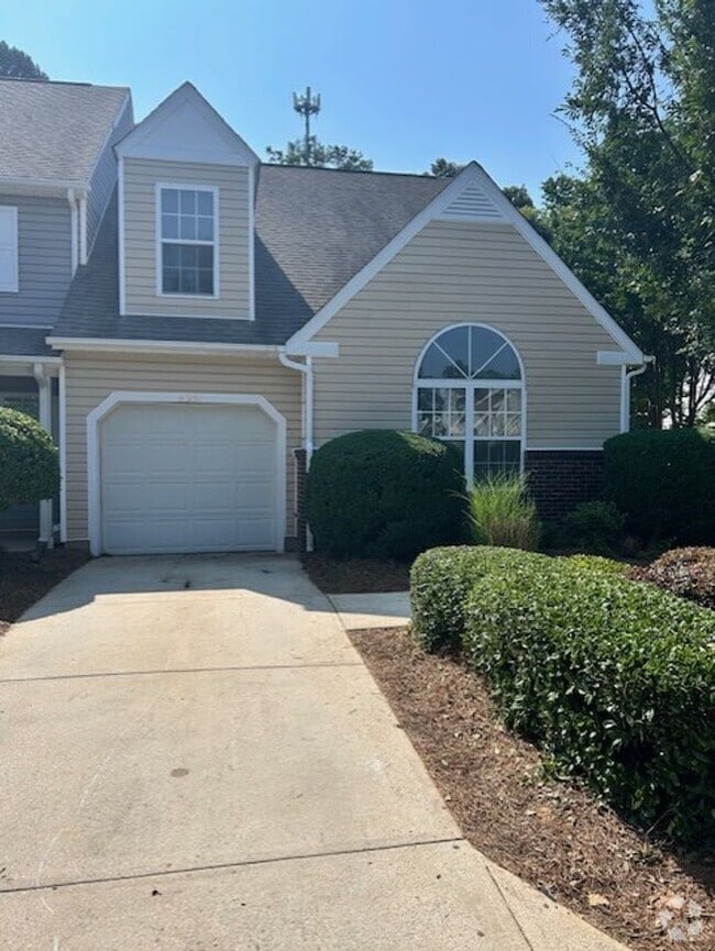 Building Photo - 8321 Southgate Commons Dr