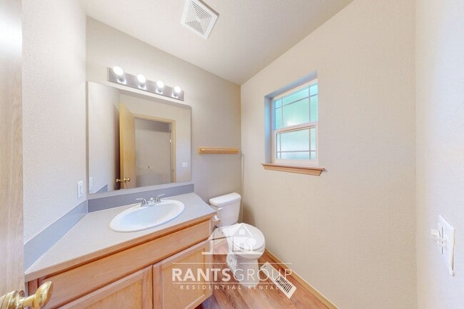 Building Photo - 7043-7045 Lazy Ct SW