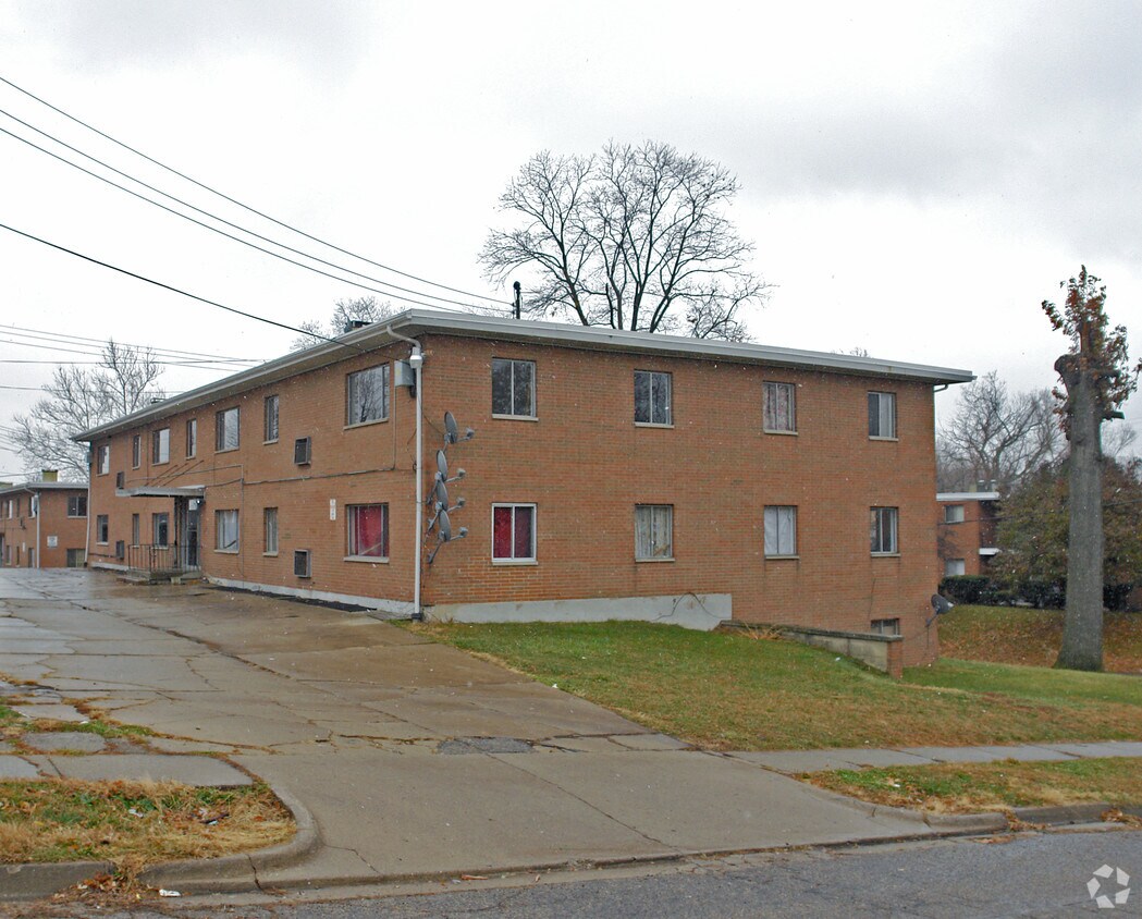 Building Photo - 1707 Radio Rd