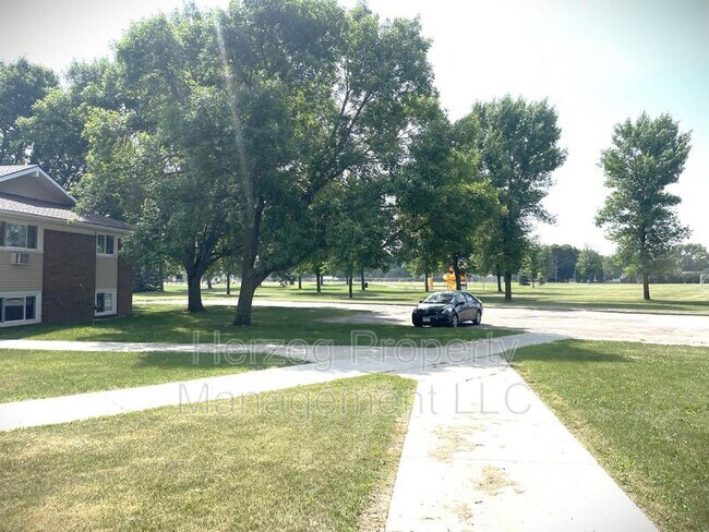 Foto del edificio - 305 27th St SW