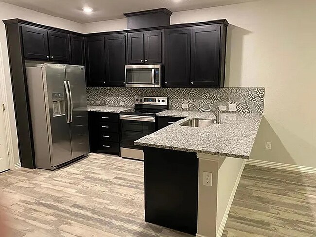 Building Photo - 3209 Solana Cir