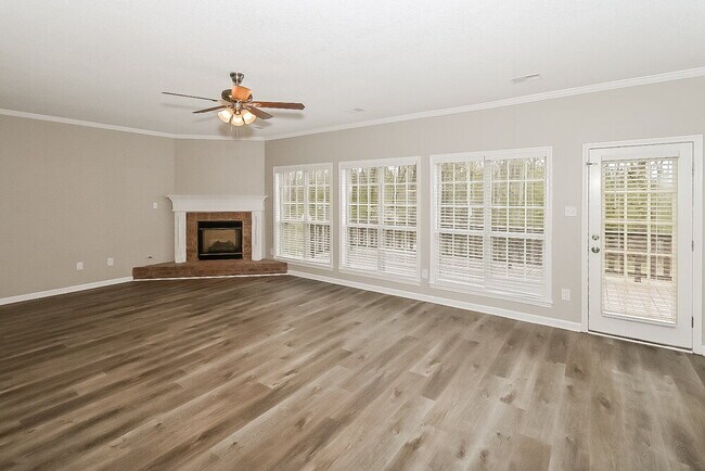 Foto del edificio - 3710 Shelby Cove