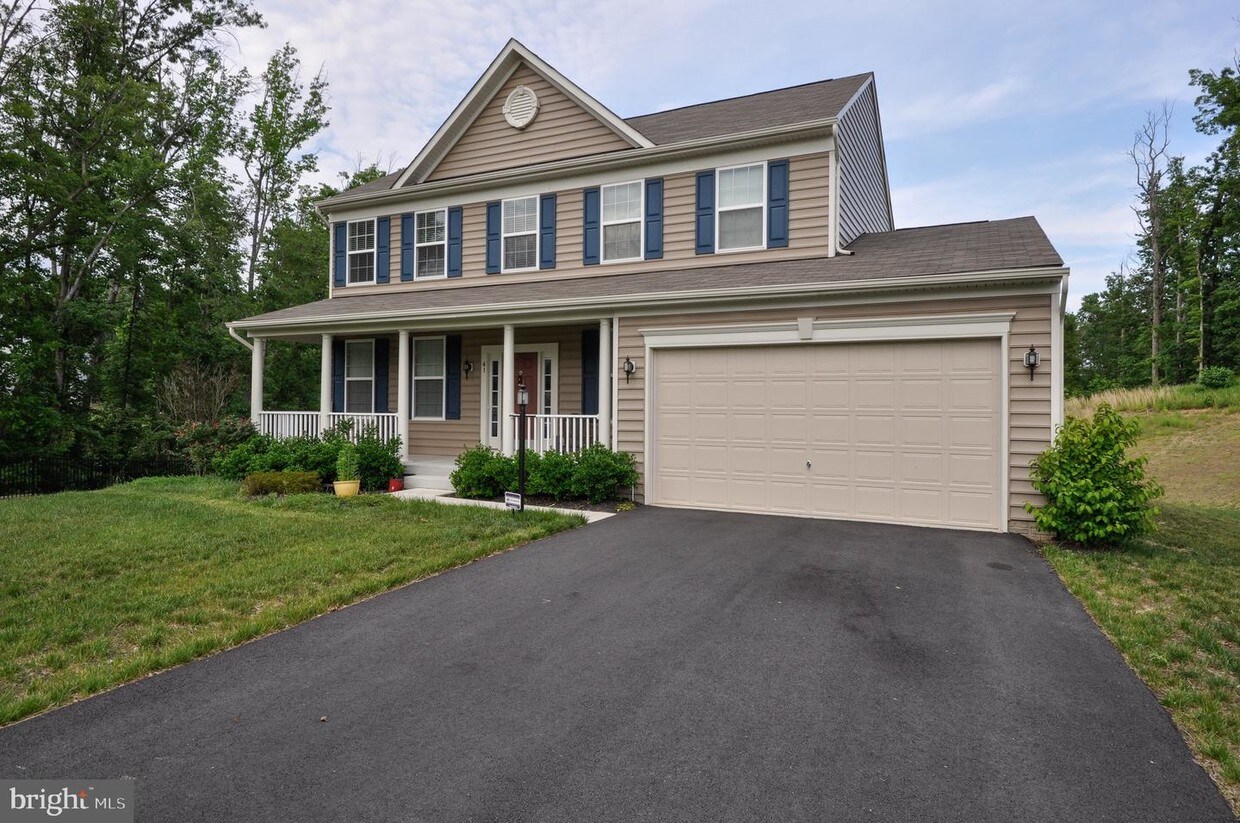 Primary Photo - 41 Colemans Mill Dr