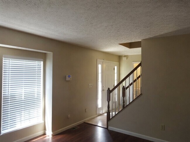 Foto del edificio - 13861 Carlstead Dr NW