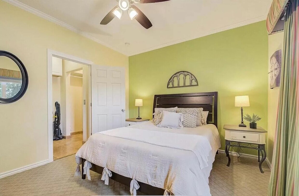 Foto principal - 2070 Shamrock Dr
