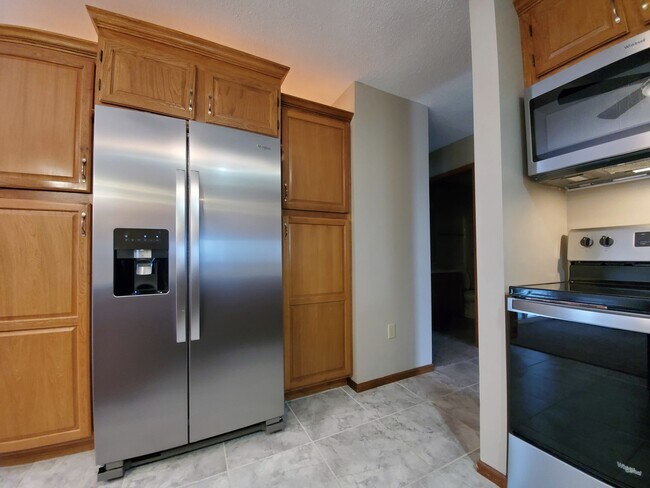 Foto del edificio - 6202 Catbird Ave