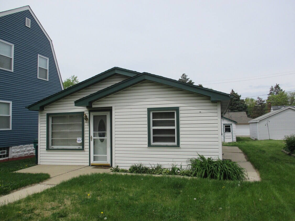 1505 N Raynor Ave, Joliet, IL 60435 House Rental in Joliet, IL