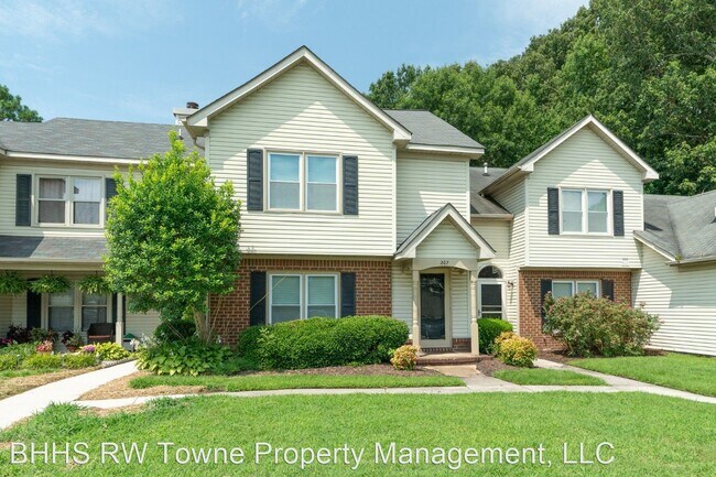 Building Photo - 2 br, 2.5 bath House - 207 Burman Wood Drive