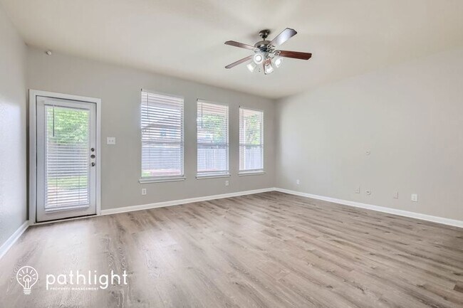 Building Photo - 10138 Divine Breeze
