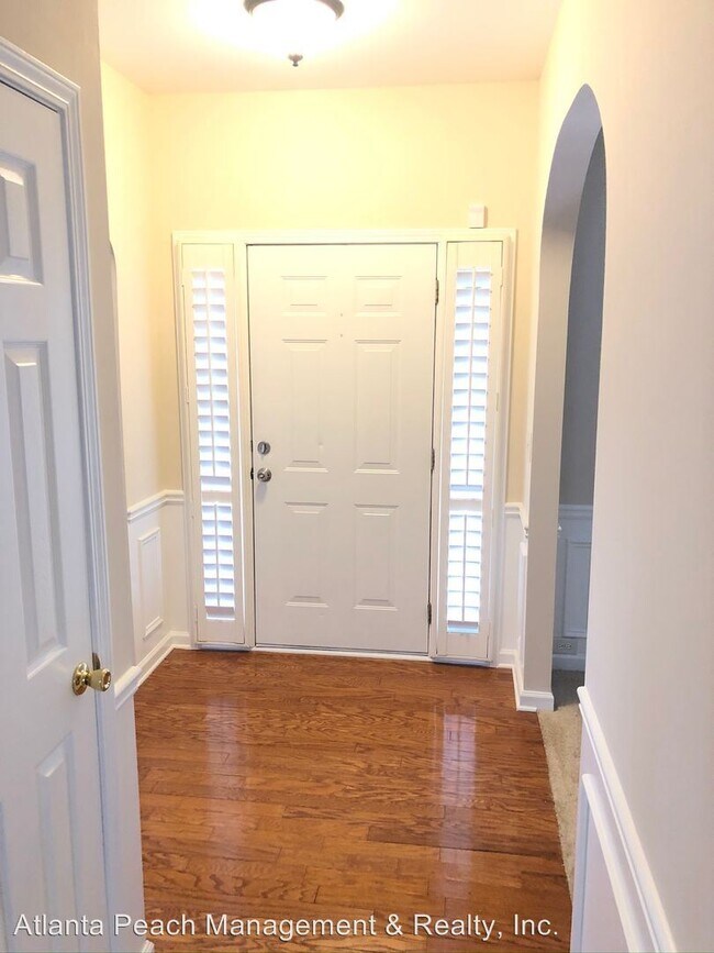 Foto del edificio - 5 br, 3.5 bath House - 2675 Lakeside Drive