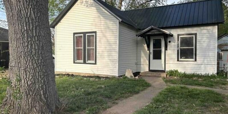 Primary Photo - Jessica's Rental