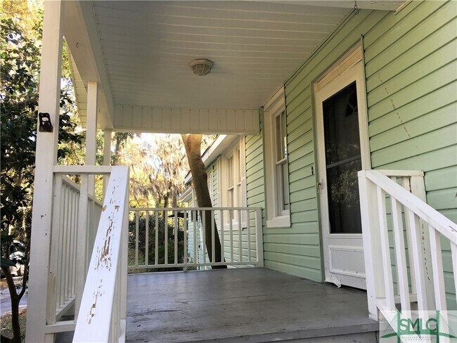 Building Photo - 8512 Whitefield Ave
