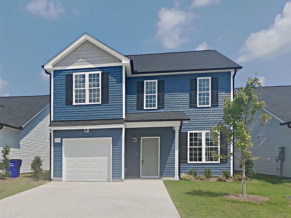 Foto principal - 4 br, 2.5 bath House - 651 Sturgeon Street