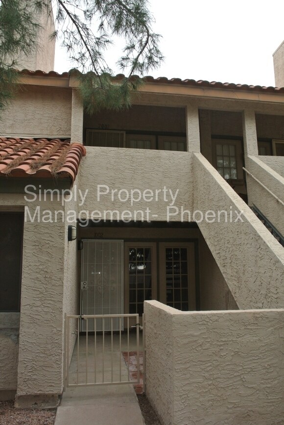 Building Photo - 30 E Brown Rd