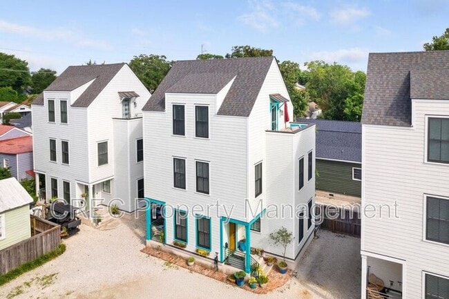 Photo - 3 1/2 Maranda Holmes St Apartment