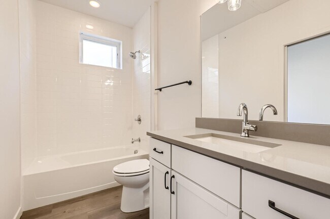 Foto del edificio - 3830 N Olive Street
