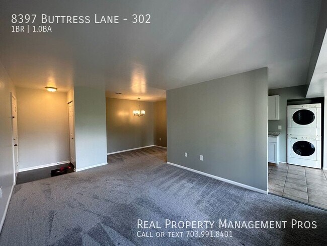 Building Photo - Qualify for a zero deposit? Top floor unit
