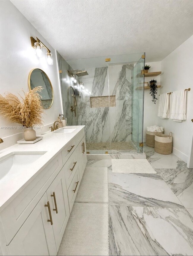 Foto del edificio - 5431 SW 163rd Ct