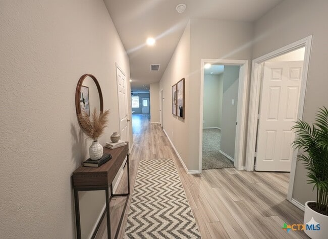 Building Photo - 1138 Stone Vly Rd