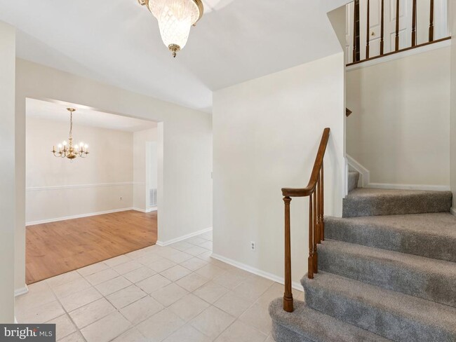 Building Photo - 13563 Point Pleasant Dr