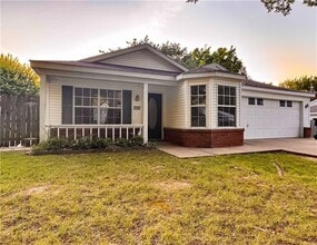 Building Photo - 1541 Timbercrest Ave