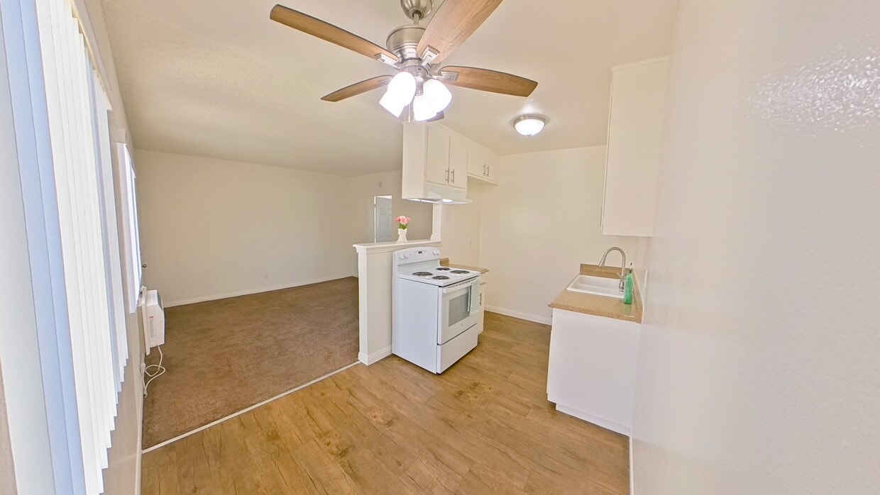 Photo - 16220 Cornuta Ave (Bellflower, CA)
