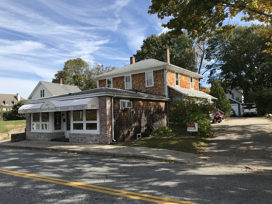 291 Columbia St, South Kingstown, RI 02879 Apartments in South Kingstown, RI