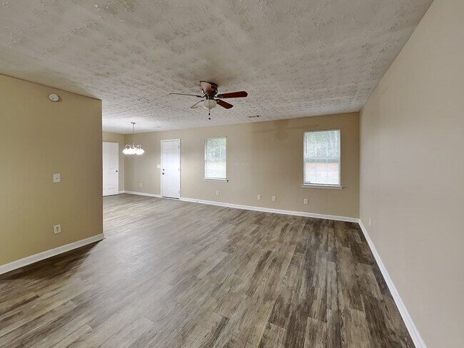 Building Photo - 105 Whitehead Dr