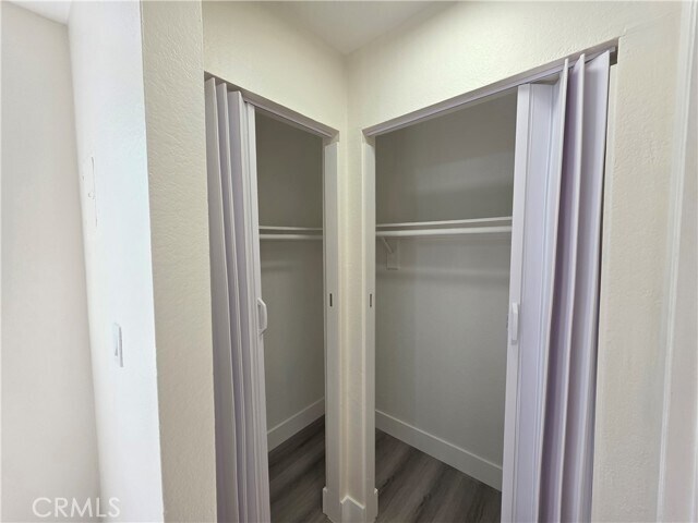 Foto del edificio - 6911 Woodley Ave