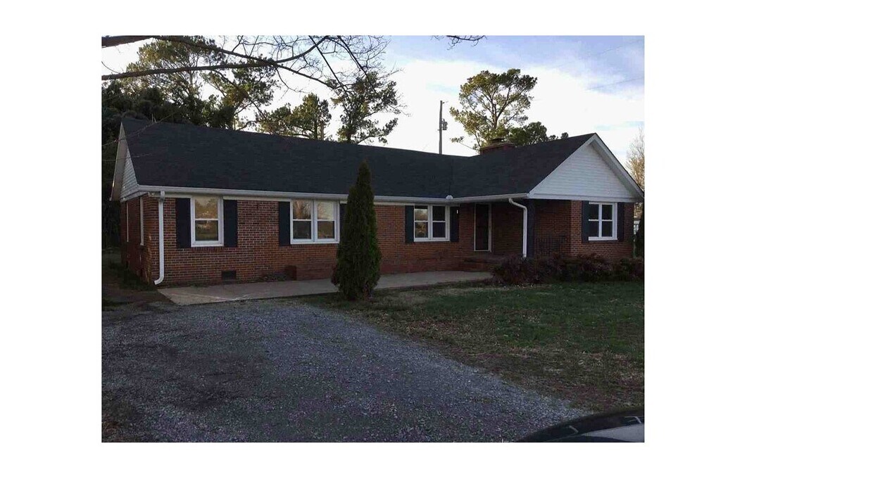 2409 Sulphur Springs Rd, Murfreesboro, TN 37129 House Rental in