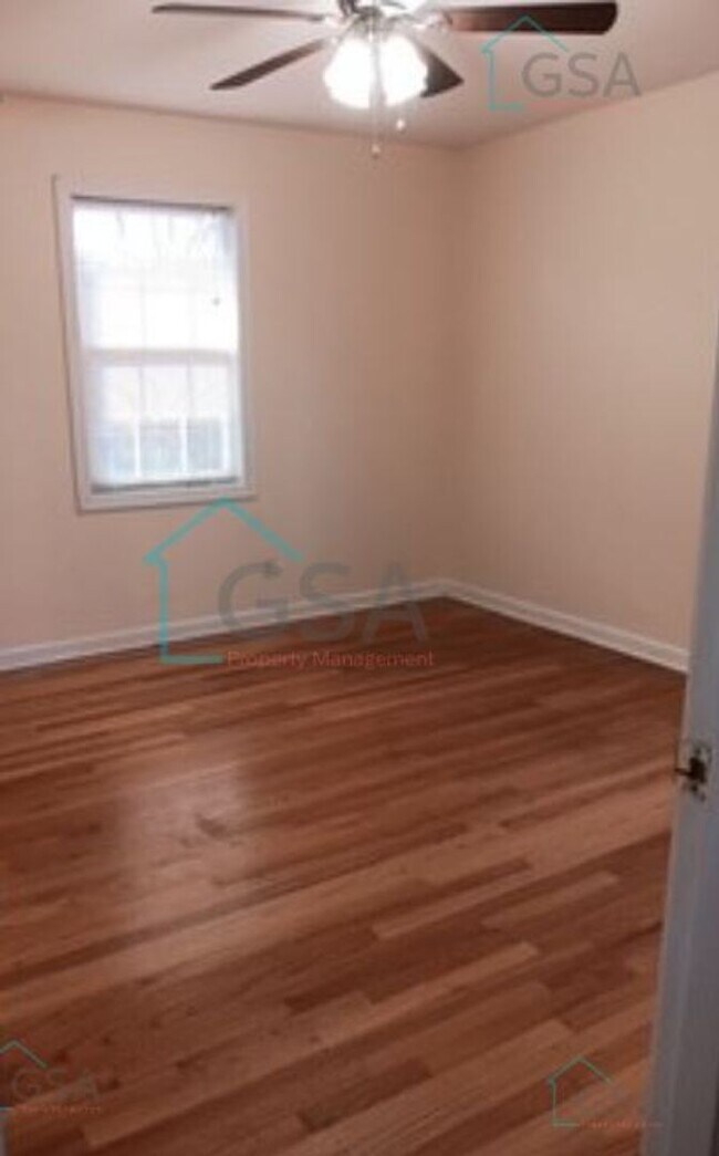 Foto del edificio - 106 Keowee Ave