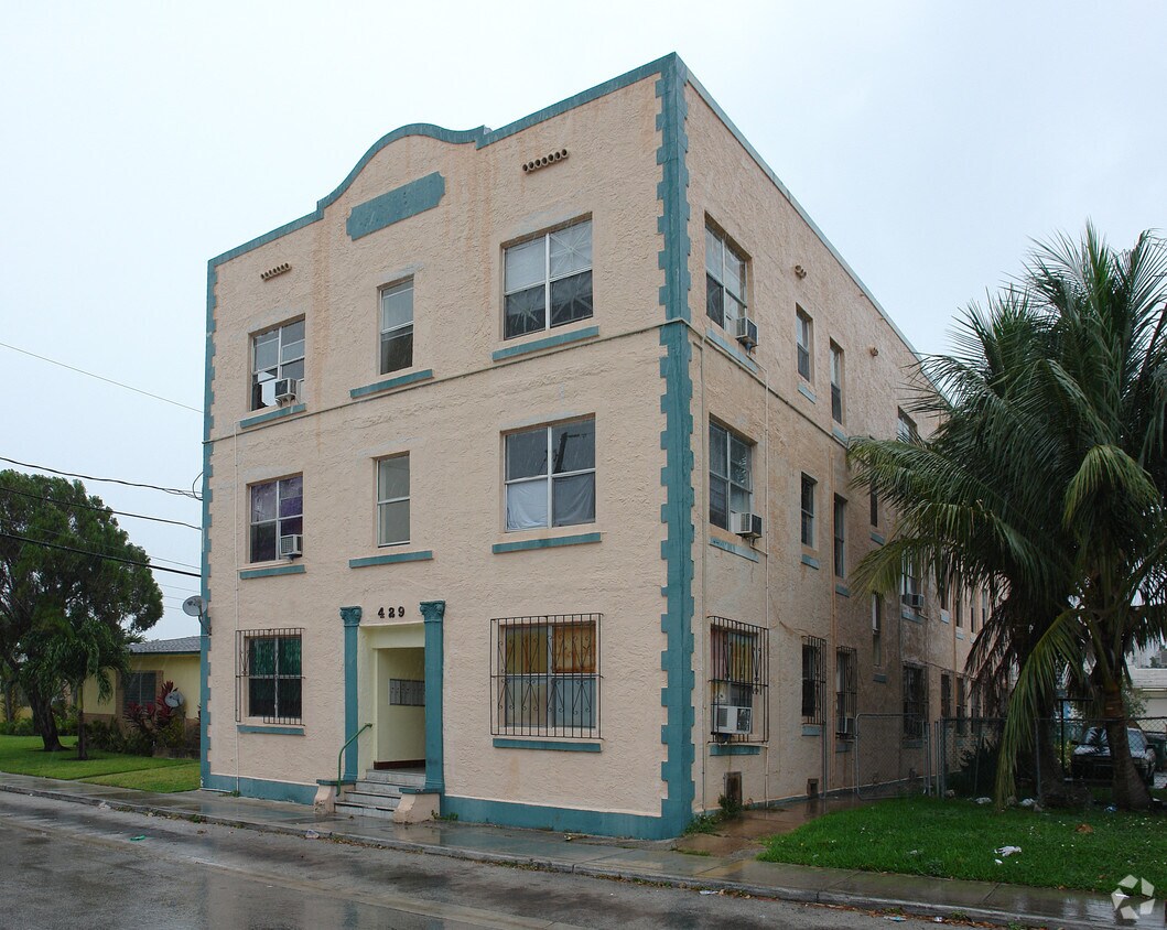 Primary Photo - Iberia Apartments