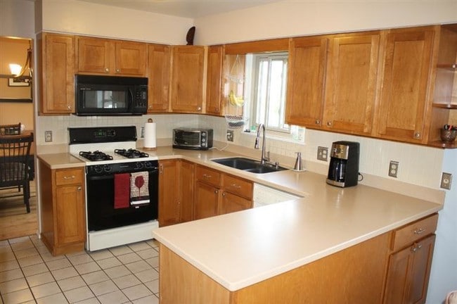 Foto del edificio - 5813 Rothbury Ct