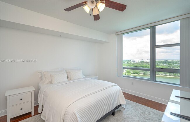 Foto del edificio - 2641 N Flamingo Rd