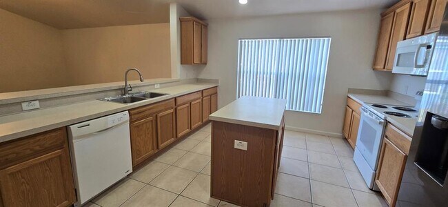 Foto del edificio - 4126 SW 51st Ct